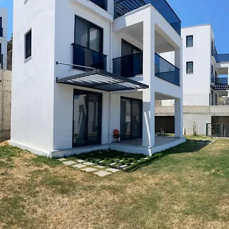 Newly Furnished Private In Gundogan