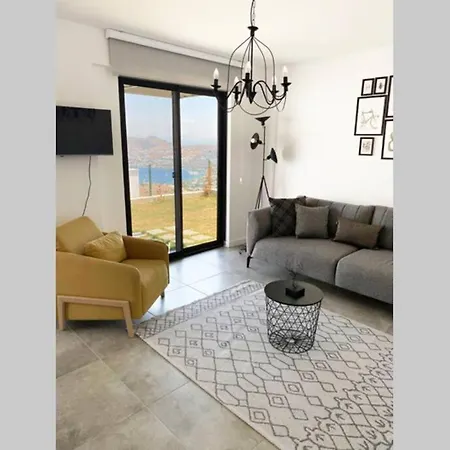 Newly Furnished Private In Gundogan Αλικαρνασσός